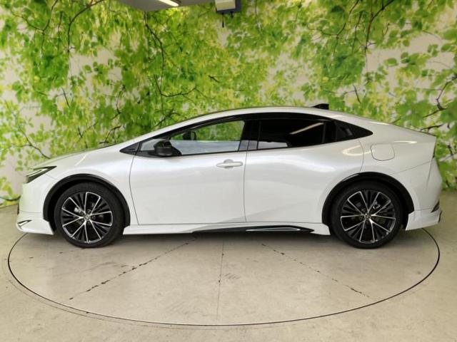 プリウス Ｚ　サンルーフ／純正エアロ／ディスプレイオーディオ＋ナビ１１インチ／デジタルインナーミラー／トヨタセーフティセンス／シートヒーター　前席／パノラミックビューモニター／車線逸脱防止支援システム　全周囲カメラ（2枚目）