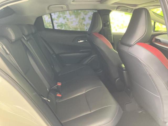 プリウス Ｚ　サンルーフ／純正エアロ／ディスプレイオーディオ＋ナビ１１インチ／デジタルインナーミラー／トヨタセーフティセンス／シートヒーター　前席／パノラミックビューモニター／車線逸脱防止支援システム　全周囲カメラ（5枚目）