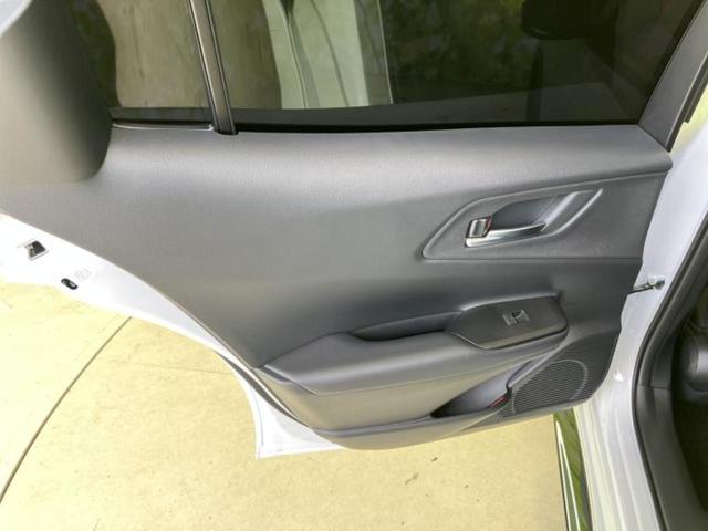 プリウス Ｚ　サンルーフ／純正エアロ／ディスプレイオーディオ＋ナビ１１インチ／デジタルインナーミラー／トヨタセーフティセンス／シートヒーター　前席／パノラミックビューモニター／車線逸脱防止支援システム　全周囲カメラ（22枚目）