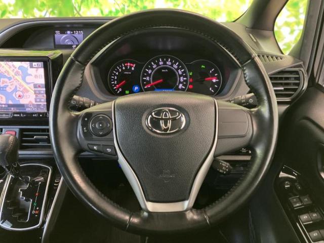 ヴォクシー ＺＳキラメキ２　新品タイヤ／保証書／社外　９インチ　ＳＤナビ／フリップダウンモニター　社外　１２．８インチ／衝突安全装置／両側電動スライドドア／車線逸脱防止支援システム／シート　合皮／ドライブレコーダー　前後　ＥＴＣ（16枚目）