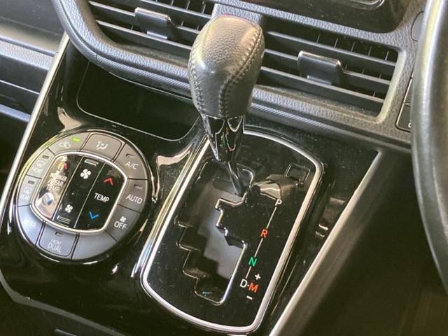 ヴォクシー ＺＳキラメキ２　新品タイヤ／保証書／社外　９インチ　ＳＤナビ／フリップダウンモニター　社外　１２．８インチ／衝突安全装置／両側電動スライドドア／車線逸脱防止支援システム／シート　合皮／ドライブレコーダー　前後　ＥＴＣ（24枚目）