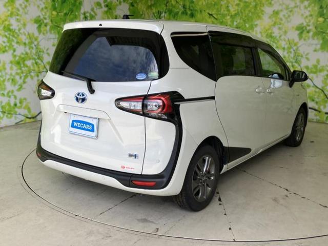 シエンタ ハイブリッドＧクエロ　新品タイヤ／保証書／純正　ＳＤナビ／トヨタセーフティセンス／両側電動スライドドア／パノラミックビューモニター／車線逸脱防止支援システム／シート　ハーフレザー／ドライブレコーダー　純正　全周囲カメラ（3枚目）