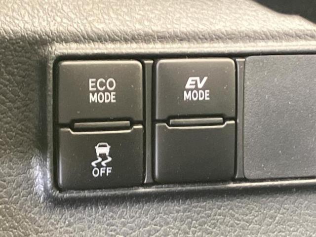 シエンタ ハイブリッドＧクエロ　新品タイヤ／保証書／純正　ＳＤナビ／トヨタセーフティセンス／両側電動スライドドア／パノラミックビューモニター／車線逸脱防止支援システム／シート　ハーフレザー／ドライブレコーダー　純正　全周囲カメラ（35枚目）