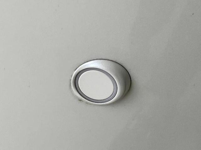 シエンタ ハイブリッドＧクエロ　新品タイヤ／保証書／純正　ＳＤナビ／トヨタセーフティセンス／両側電動スライドドア／パノラミックビューモニター／車線逸脱防止支援システム／シート　ハーフレザー／ドライブレコーダー　純正　全周囲カメラ（42枚目）