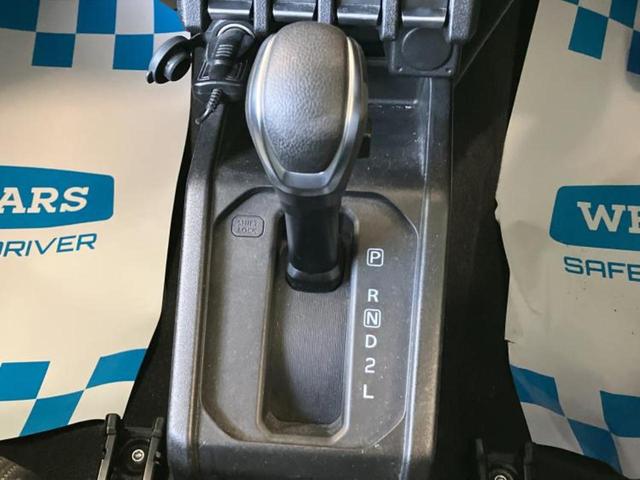 ジムニー 4WD XC 新品タイヤ/保証書/純正 SDナビ/衝突安全装置/シートヒーター/車線逸脱防止支援システム/ヘッドランプ LED/Bluetooth接続/ETC/EBD付ABS/横滑り防止装置/バックモニター 4WD(18枚目)