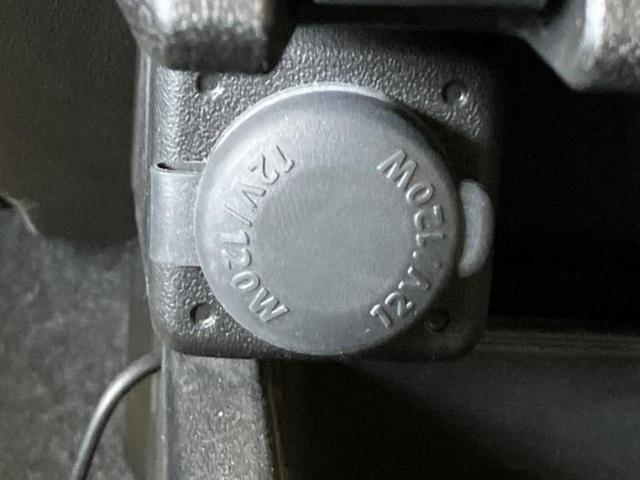 ジムニー 4WD XC 新品タイヤ/保証書/純正 SDナビ/衝突安全装置/シートヒーター/車線逸脱防止支援システム/ヘッドランプ LED/Bluetooth接続/ETC/EBD付ABS/横滑り防止装置/バックモニター 4WD(33枚目)