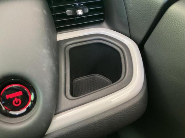 フィット eHEVホーム 新品タイヤ/保証書/純正 8インチ SDナビ/衝突安全装置/車線逸脱防止支援システム/ヘッドランプ LED/Bluetooth接続/ETC/EBD付ABS/横滑り防止装置/アイドリングストップ(31枚目)