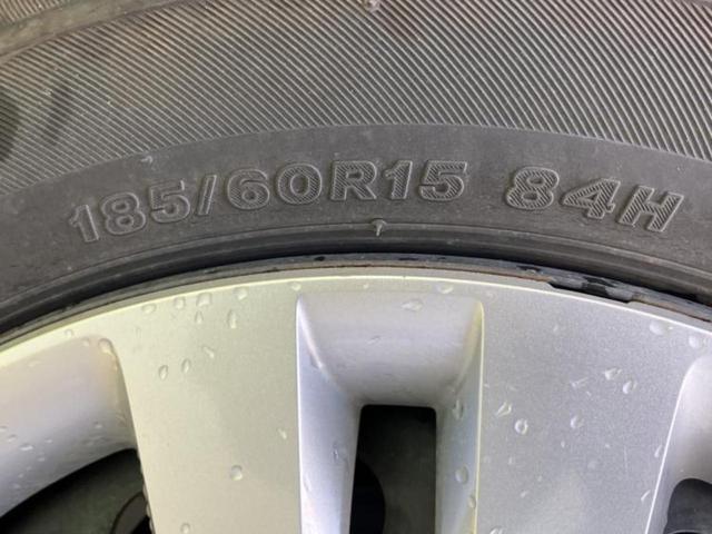 フィット eHEVホーム 新品タイヤ/保証書/純正 8インチ SDナビ/衝突安全装置/車線逸脱防止支援システム/ヘッドランプ LED/Bluetooth接続/ETC/EBD付ABS/横滑り防止装置/アイドリングストップ(50枚目)