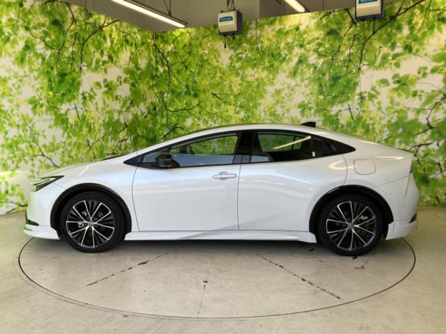 プリウス Ｚ　新品タイヤ／サンルーフ／純正エアロ／保証書／純正　ＳＤナビ／デジタルインナーミラー／衝突安全装置／シートヒーター　前席／全方位モニター／車線逸脱防止支援システム／シート　合皮　衝突被害軽減システム（2枚目）