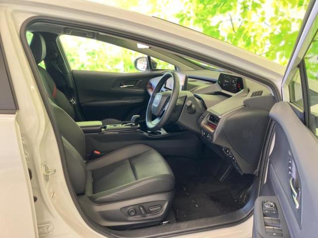 プリウス Ｚ　新品タイヤ／サンルーフ／純正エアロ／保証書／純正　ＳＤナビ／デジタルインナーミラー／衝突安全装置／シートヒーター　前席／全方位モニター／車線逸脱防止支援システム／シート　合皮　衝突被害軽減システム（4枚目）