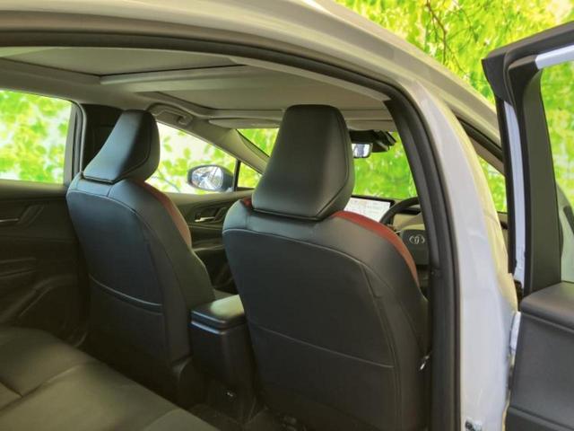 プリウス Ｚ　新品タイヤ／サンルーフ／純正エアロ／保証書／純正　ＳＤナビ／デジタルインナーミラー／衝突安全装置／シートヒーター　前席／全方位モニター／車線逸脱防止支援システム／シート　合皮　衝突被害軽減システム（6枚目）