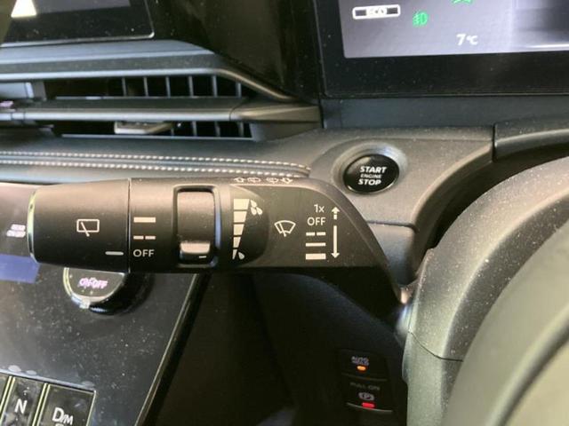 セレナ ハイウェイスターＶ　保証書／純正　１２．３インチ　メモリーナビ／インテリジェントルームミラー／エマージェンシーブレーキ／ハンズフリー両側電動スライドドア／アラウンドビューモニター／車線逸脱防止支援システム　全周囲カメラ（16枚目）