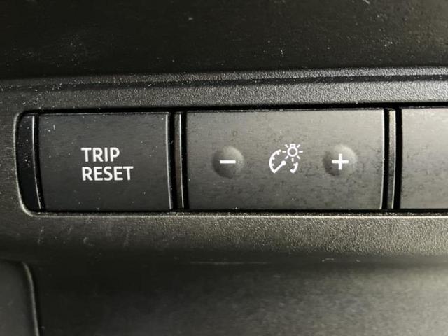 セレナ ハイウェイスターＶ　保証書／純正　１２．３インチ　メモリーナビ／インテリジェントルームミラー／エマージェンシーブレーキ／ハンズフリー両側電動スライドドア／アラウンドビューモニター／車線逸脱防止支援システム　全周囲カメラ（27枚目）