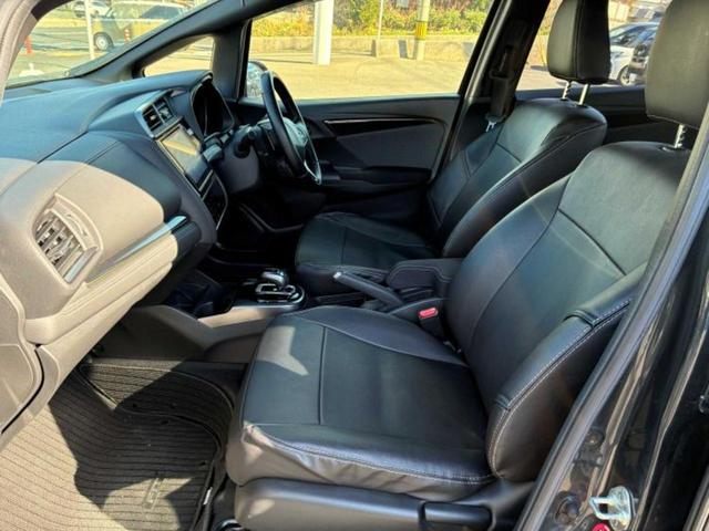 フィットハイブリッド ハイブリッド・Sホンダセンシング 保証書/純正 8インチ SDナビ/ホンダセンシング/車線逸脱防止支援システム/ドライブレコーダー 純正/ヘッドランプ LED/Bluetooth接続/ETC/EBD付ABS/横滑り防止装置 禁煙車(6枚目)