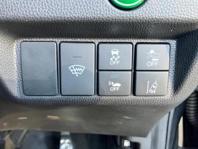 フィットハイブリッド ハイブリッド・Sホンダセンシング 保証書/純正 8インチ SDナビ/ホンダセンシング/車線逸脱防止支援システム/ドライブレコーダー 純正/ヘッドランプ LED/Bluetooth接続/ETC/EBD付ABS/横滑り防止装置 禁煙車(16枚目)