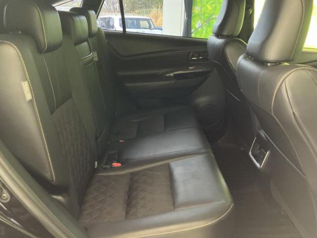 ハリアー プレミアム　新品タイヤ／サンルーフ／保証書／社外　９インチ　ＳＤナビ／トヨタセーフティセンス／車線逸脱防止支援システム／シート　ハーフレザー／電動バックドア／ヘッドランプ　ＬＥＤ／Ｂｌｕｅｔｏｏｔｈ接続　ＥＴＣ（5枚目）