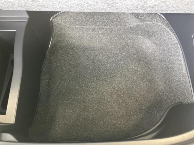 ハリアー プレミアム　新品タイヤ／サンルーフ／保証書／社外　９インチ　ＳＤナビ／トヨタセーフティセンス／車線逸脱防止支援システム／シート　ハーフレザー／電動バックドア／ヘッドランプ　ＬＥＤ／Ｂｌｕｅｔｏｏｔｈ接続　ＥＴＣ（25枚目）