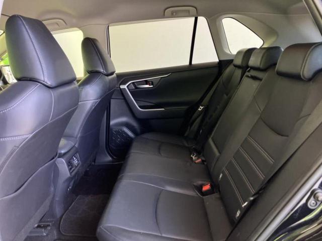 RAV4 4WDハイブリッドG ディスプレイオーディオ+ナビ9インチ/衝突安全装置/車線逸脱防止支援システム/電動バックドア/ヘッドランプ LED/USBジャック/Bluetooth接続/ETC/EBD付ABS 衝突被害軽減システム(7枚目)
