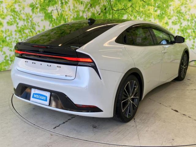 プリウス Ｚ　サンルーフ／エアロ／保証書／ディスプレイオーディオ＋ナビ／デジタルインナーミラー／トヨタセーフティセンス／シートヒーター／パノラミックビューモニター／車線逸脱防止支援システム／シート　合皮　フルエアロ（3枚目）