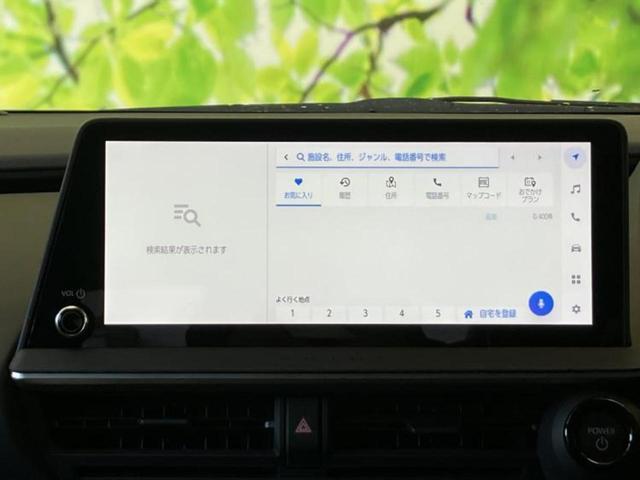 プリウス Ｚ　サンルーフ／エアロ／保証書／ディスプレイオーディオ＋ナビ／デジタルインナーミラー／トヨタセーフティセンス／シートヒーター／パノラミックビューモニター／車線逸脱防止支援システム／シート　合皮　フルエアロ（9枚目）