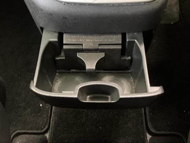 セレナ ハイウェイスターＶセレクション　保証書／社外　８インチ　メモリーナビ／エマージェンシーブレーキ／両側電動スライドドア／車線逸脱防止支援システム／ヘッドランプ　ＨＩＤ／Ｂｌｕｅｔｏｏｔｈ接続／ＥＴＣ／ＥＢＤ付ＡＢＳ／横滑り防止装置（32枚目）