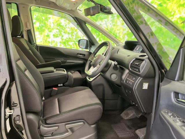 セレナ ハイウェイスターＶセレクション２　保証書／純正　９インチ　ＳＤナビ／フリップダウンモニター／インテリジェントルームミラー／衝突安全装置／両側電動スライドドア／車線逸脱防止支援システム／ドライブレコーダー　社外／ヘッドランプ　ＬＥＤ（4枚目）