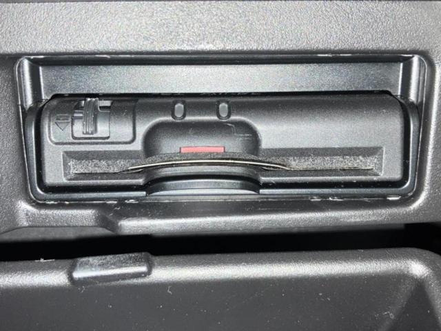 セレナ ハイウェイスターＶセレクション２　保証書／純正　９インチ　ＳＤナビ／フリップダウンモニター／インテリジェントルームミラー／衝突安全装置／両側電動スライドドア／車線逸脱防止支援システム／ドライブレコーダー　社外／ヘッドランプ　ＬＥＤ（26枚目）