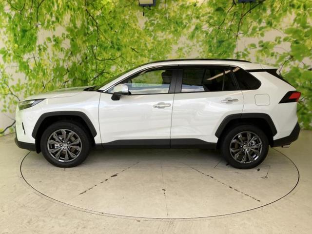ＲＡＶ４ ４ＷＤハイブリッドＧ　サンルーフ／保証書／ディスプレイオーディオ＋ナビ１１インチ／デジタルインナーミラー／衝突安全装置／シートヒーター／パノラミックビューモニター／車線逸脱防止支援システム／シート　合皮　全周囲カメラ（2枚目）