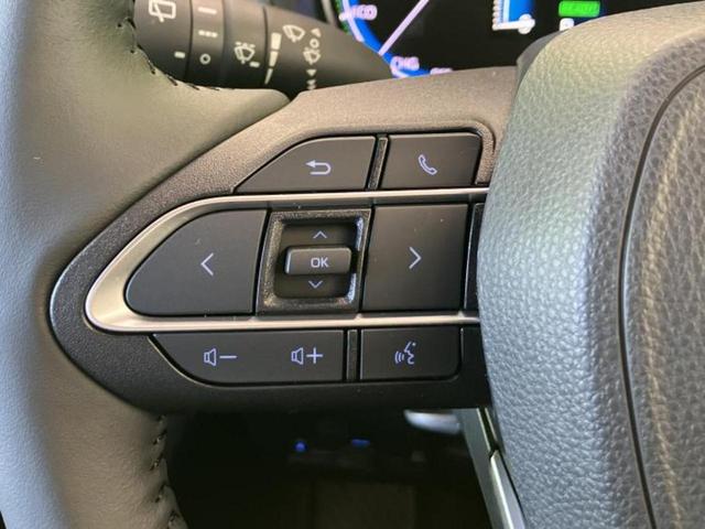 ヴォクシー ハイブリッドＳ－Ｚ　保証書／ディスプレイオーディオ＋ナビ１０インチ／フリップダウンモニター　純正　１２．８インチ／デジタルインナーミラー／トヨタセーフティセンス／両側電動スライドドア／シートヒーター　前席　全周囲カメラ（26枚目）