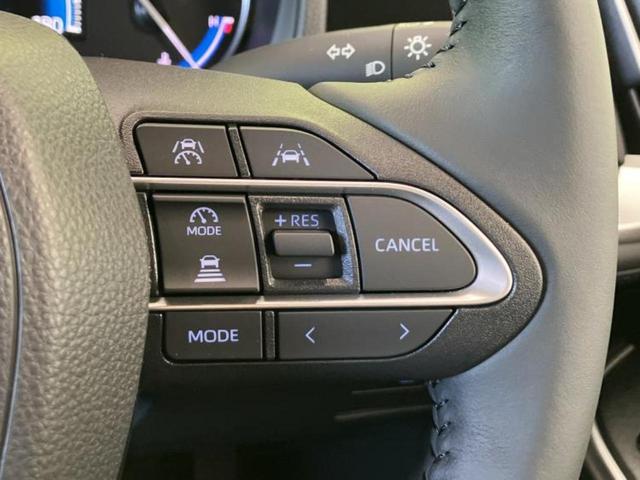 ヴォクシー ハイブリッドＳ－Ｚ　保証書／ディスプレイオーディオ＋ナビ１０インチ／フリップダウンモニター　純正　１２．８インチ／デジタルインナーミラー／トヨタセーフティセンス／両側電動スライドドア／シートヒーター　前席　全周囲カメラ（27枚目）