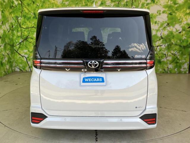 ヴォクシー ハイブリッドＳ－Ｚ　保証書／ディスプレイオーディオ＋ナビ１０インチ／フリップダウンモニター　純正　１２．８インチ／デジタルインナーミラー／トヨタセーフティセンス／両側電動スライドドア／シートヒーター　前席　全周囲カメラ（44枚目）