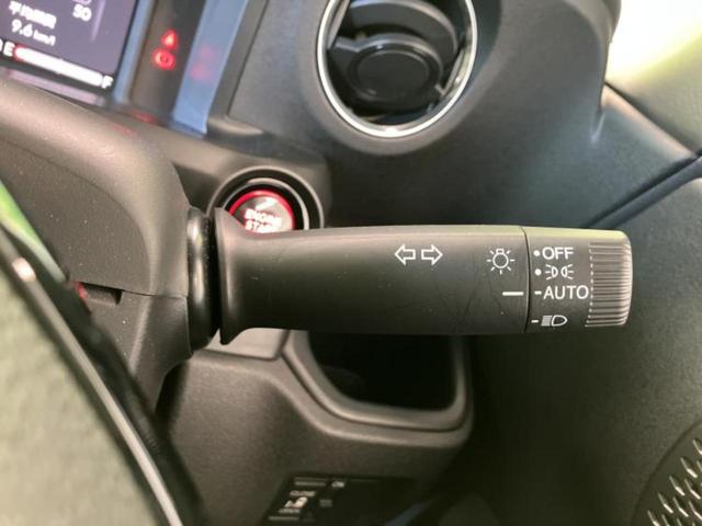 N-BOXカスタム ヒョウジュン 保証書/電動スライドドア/ヘッドランプ LED/アイドリングストップ/ホンダセンシング/禁煙車/アルミホイール 純正 14インチ/パワーウインドウ/エンジンスタートボタン/Hondaスマートキー(12枚目)