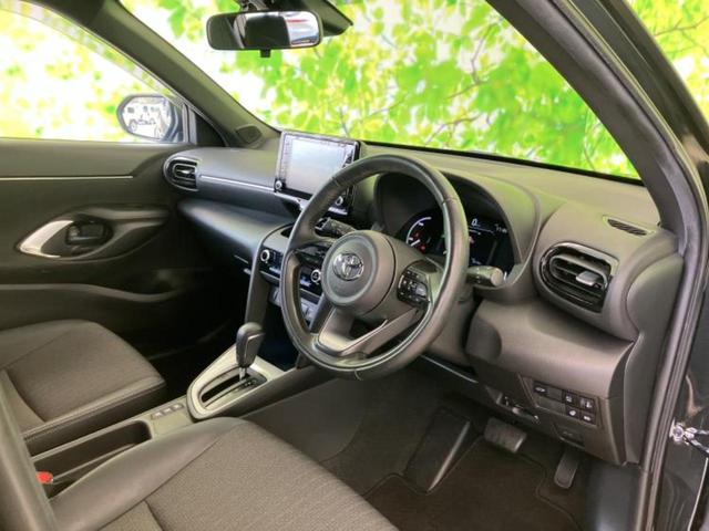 ヤリスクロス ハイブリッドＺ　保証書／ディスプレイオーディオ／衝突安全装置／シートヒーター／パノラミックビューモニター／車線逸脱防止支援システム／シート　ハーフレザー／ドライブレコーダー　社外／ヘッドランプ　ＬＥＤ／ＥＴＣ　禁煙車（5枚目）