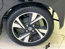 WECARSの展示場では実際に見て、触ってお車をお選びいただけます!知識の豊富な営業スタッフが様々なカーライフをご提案いたします!