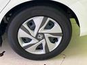 WECARSの展示場では実際に見て、触ってお車をお選びいただけます!知識の豊富な営業スタッフが様々なカーライフをご提案いたします!