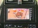 プリウス S 新品タイヤ/保証書/純正 SDナビ/トヨタセーフティセンス/ドライブレコーダー 前後/ヘッドランプ LED/Bluetooth接続/ETC/EBD付ABS/横滑り防止装置/アイドリングストップ 記録簿(7枚目)