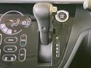 スムーズなシフトチェンジを実現。運転の楽しさを高めます。操作性にも優れ、快適なドライブをサポートします。確実な操作感も魅力です。
