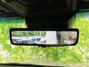 後方確認をサポートするルームミラー。クリアな視界で、より安全な運転を支援します。運転時の安心感を向上させてくれます。