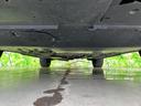 車両前方側の下廻り画像です。エンジン付近から車両中央部までの状態を確認いただけます。◆ご購入前に気になる下廻りの様子を把握したい方は、店頭スタッフまでお問い合わせ下さい。