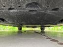 車両前方側の下廻り画像です。エンジン付近から車両中央部までの状態を確認いただけます。◆ご購入前に気になる下廻りの様子を把握したい方は、店頭スタッフまでお問い合わせ下さい。