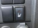 シートヒーターは、寒い日でもすぐに暖かく。冷えやすい方や、冬場の運転に最適です。快適なドライブを一年中楽しめます。