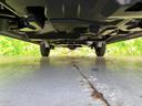 車両前方側の下廻り画像です。エンジン付近から車両中央部までの状態を確認いただけます。◆ご購入前に気になる下廻りの様子を把握したい方は、店頭スタッフまでお問い合わせ下さい。