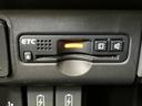 ETC車載器を備えており、ETCカードを利用した料金所の通過に便利です。高速道路やスマートインターチェンジを利用する際にも活躍し、料金所での支払いをスムーズにしたい方におすすめです。