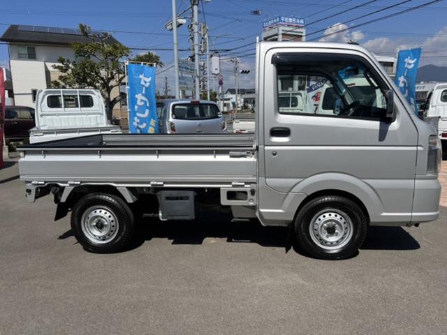 ＫＣエアコン・パワステ　／パートタイム４ＷＤ／５速ＭＴ／三方開／鳥居／アオリ保護カバー／軽トラック／ＥＢＤ－ＤＡ１６Ｔ／ケンウッドナビ／フルセグＴＶ／走行距離無制限１年保証(6枚目)