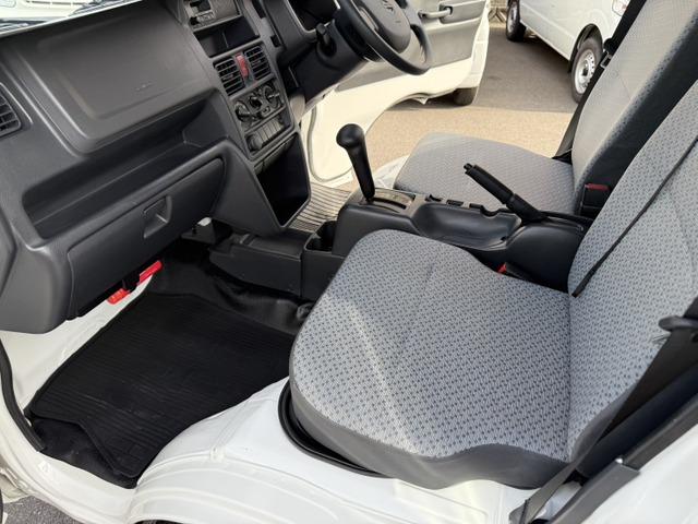ＮＴ１００クリッパートラック ＤＸ　／幌／軽運送仕様／２ＷＤ／ＡＴ３速／エアコン／パワステ／鳥居／運転席エアバッグ／助手席エアバッグ／ＡＢＳ／型式ＤＲ１６Ｔ／軽トラック／全国対応１年保証（19枚目）