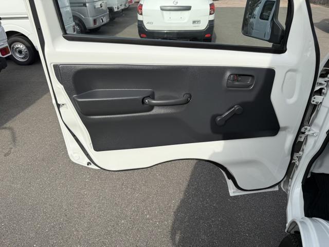 ＮＴ１００クリッパートラック ＤＸ　／幌／軽運送仕様／２ＷＤ／ＡＴ３速／エアコン／パワステ／鳥居／運転席エアバッグ／助手席エアバッグ／ＡＢＳ／型式ＤＲ１６Ｔ／軽トラック／全国対応１年保証（21枚目）