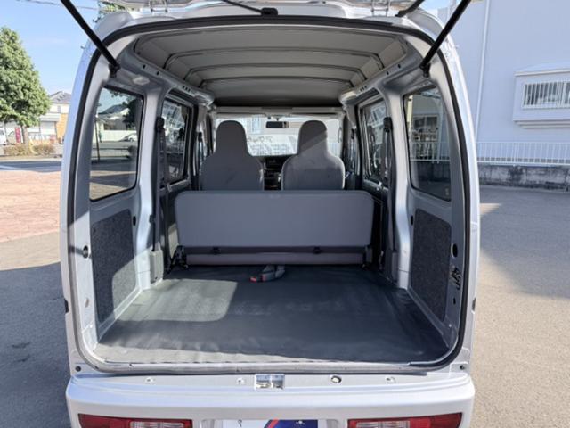 ハイゼットカーゴ DX ハイルーフ/1年走行距離無制限保証付/キーレスエントリー/パワーウィンドウ/ETC/フロアマット/バイザー/両側スライドドア/オートマ車(12枚目)