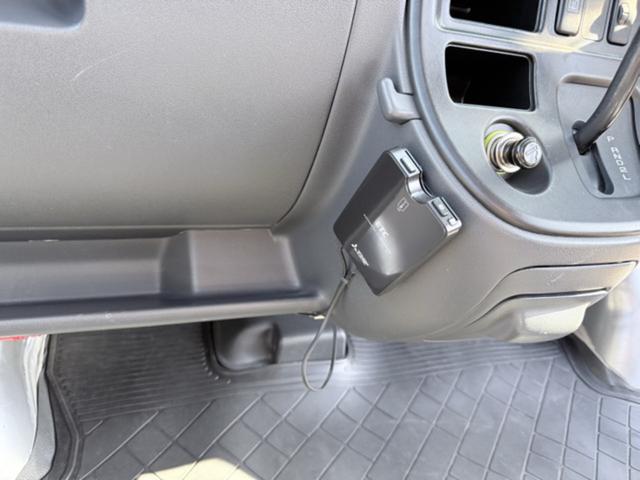 ハイゼットカーゴ DX ハイルーフ/1年走行距離無制限保証付/キーレスエントリー/パワーウィンドウ/ETC/フロアマット/バイザー/両側スライドドア/オートマ車(16枚目)