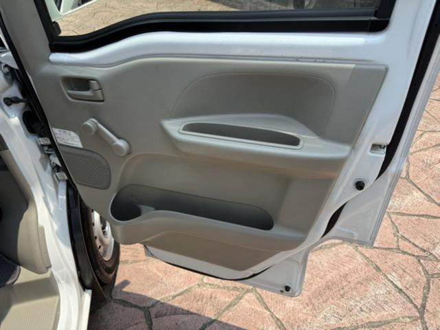 エブリイ PA ETC/エアコン/パワーステアリング/両側スライドドア/インパネ5速オートマ/車検整備付き(11枚目)
