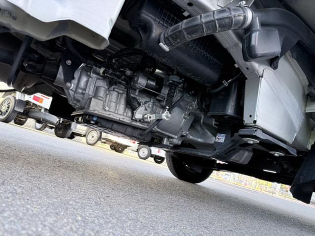 キャリイトラック KCスペシャル 3方開/オートマ車/車線逸脱警報/セーフティセンス/衝突軽減ブレーキ/パワーウィンドー/キーレス/フロアマット/車検整備付き(21枚目)